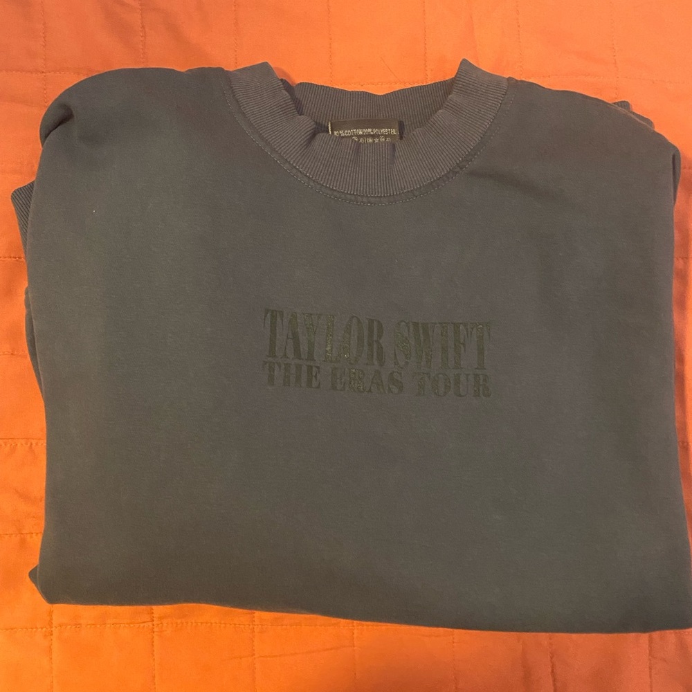 Eras tour blue crewneck xl